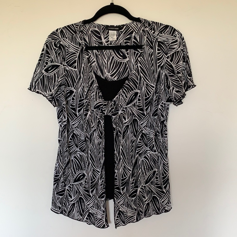 Women’s black and white blouse